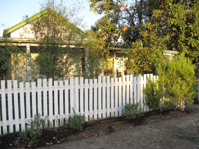 PERIOD STYLE HOME Picture 2