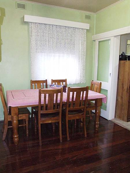 Great Investment or First Home! Picture 3