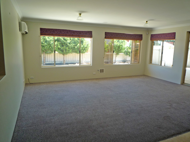 WELL PRESENTED - WELL LOCATED Picture 2