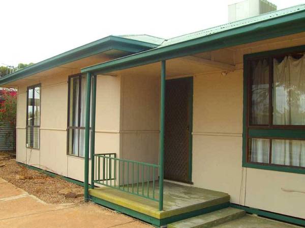 GOOD HONEST HOME Picture 2