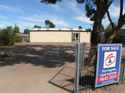 COMMERCIAL PROPERTY Picture