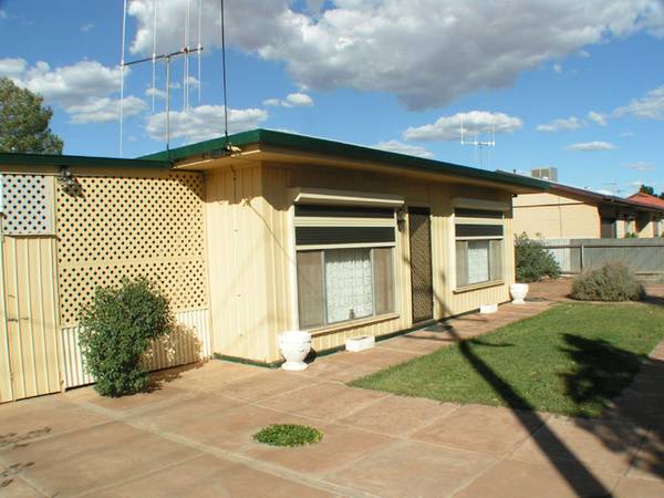 2 Bedrooms-New kitchen Picture 1