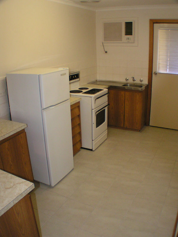 Neat and tidy Picture 1