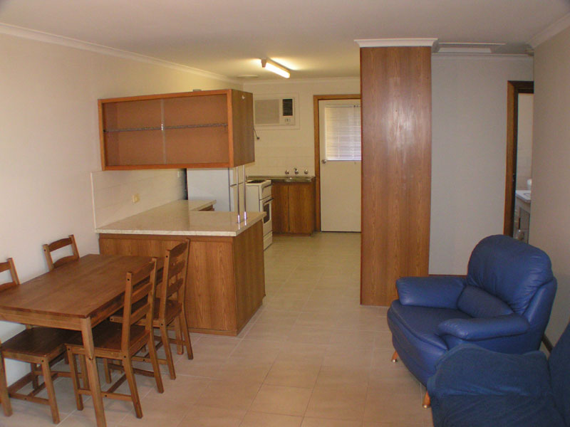 Neat and tidy Picture 3