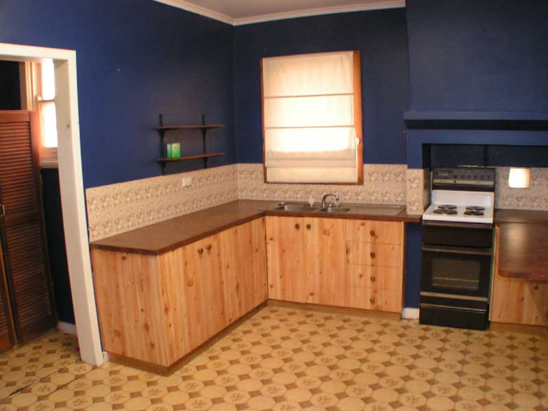 LIVE IN OR INVEST Picture 2