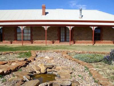 Rental $350.00 Per Week Picture