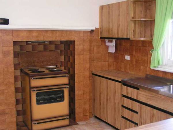 LEGENDARY Picture LEGENDARY Picture