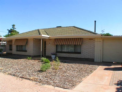 COMFORT AND SPACE FOR YOUR FAMILY & VEHICLES Picture