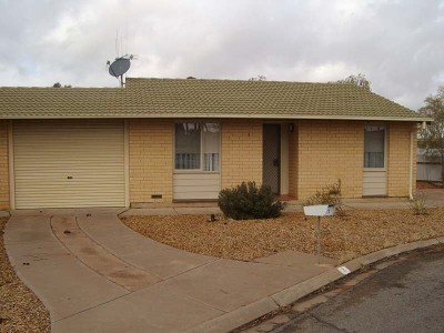 2 brm house with updated kitchen Picture 2 brm house with updated kitchen Picture