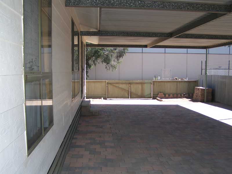 PORT AUGUSTA
$180,000
Web Id: Picture 2