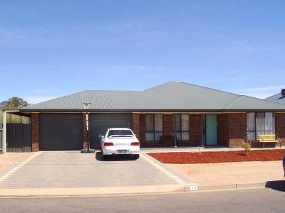 Four bedroom family home Picture