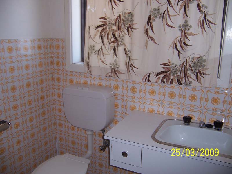 UNIT FOR RENT Picture 3