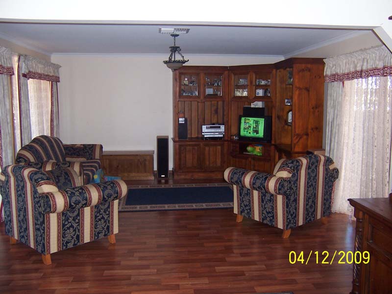 3 Bedroom Family home Picture 3