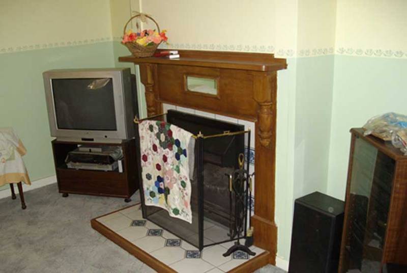 Very neat 3 Bedroom Property situated very close to the city centre. Picture 2