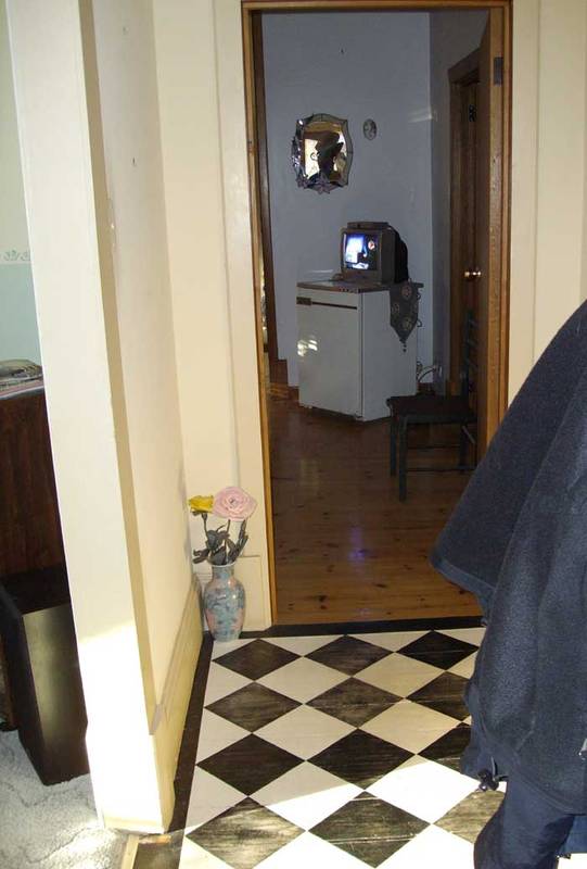 Very neat 3 Bedroom Property situated very close to the city centre. Picture 3