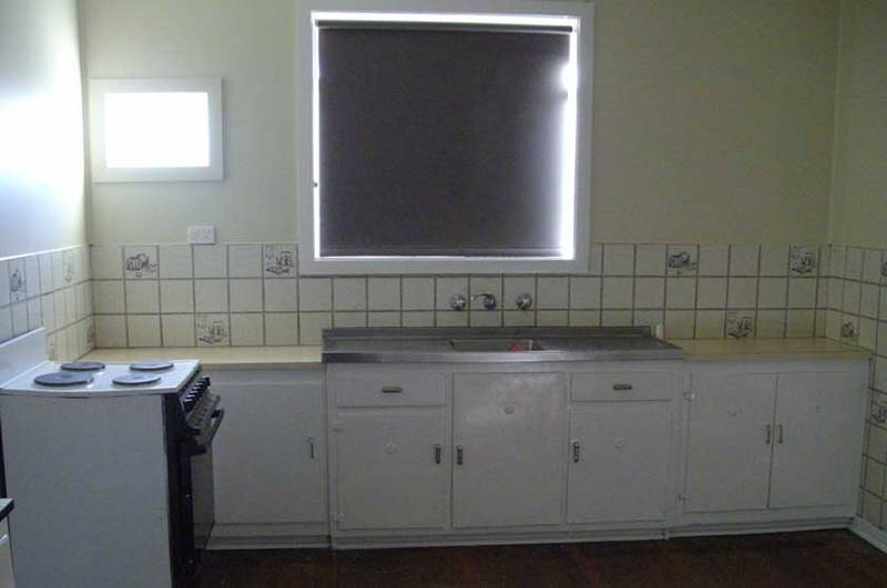 3 Bedroom, single standing property, new split system in main bedroom. Picture 2