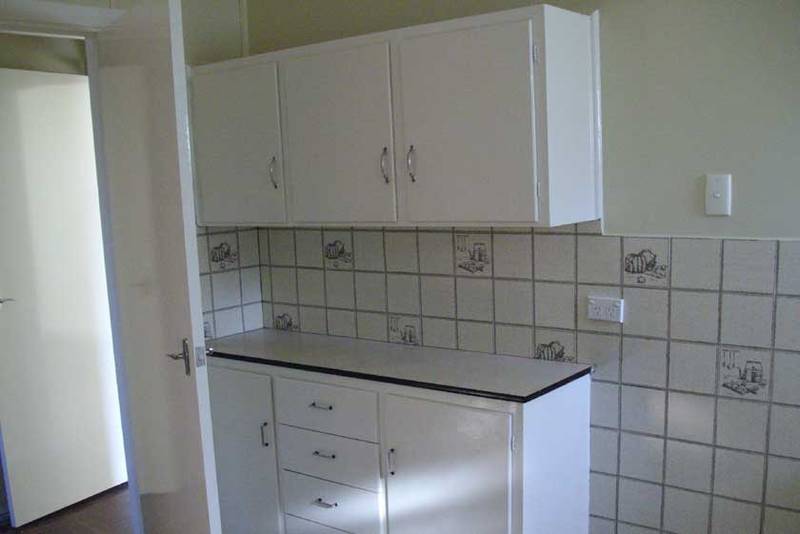 3 Bedroom, single standing property, new split system in main bedroom. Picture 3