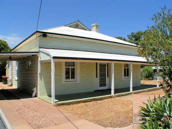 Character Home on 2 Blocks Picture 2