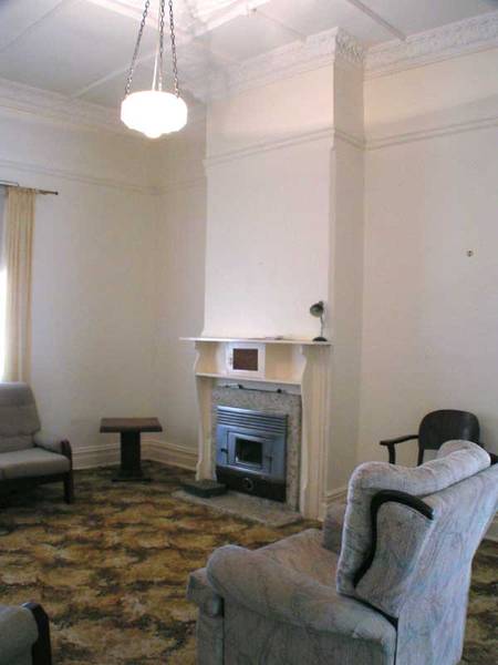 Character Home on 2 Blocks Picture 3