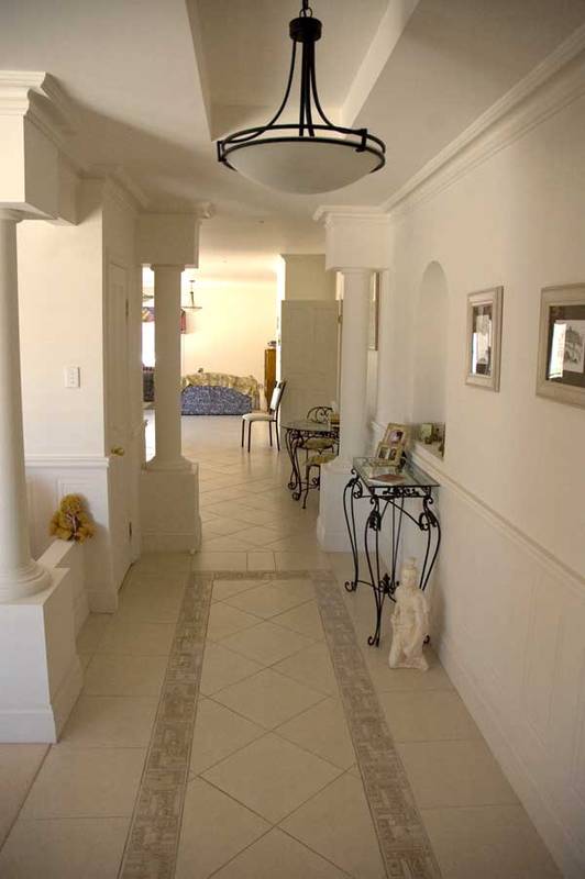 HERE'S YOUR CHANCE!! Picture 3