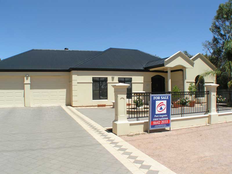 HERE'S YOUR CHANCE!! Picture 1