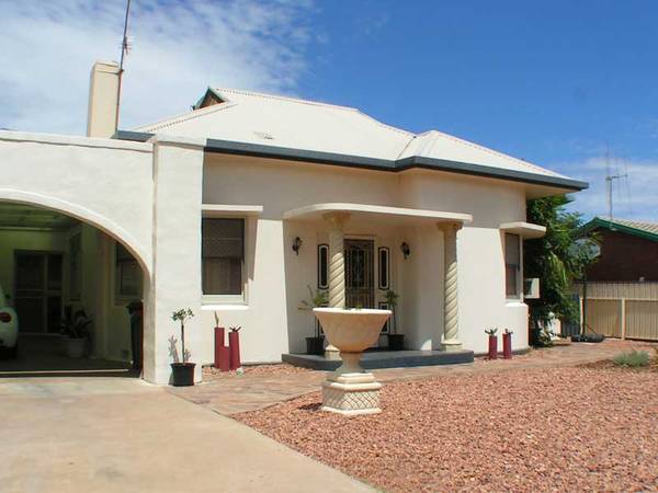 ROOM TO MOVE Picture 1