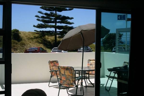 MARINERS ON MARINE PARADE Picture 2