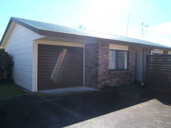 LOOKING TO INVEST OR DOWNSIZE Picture 3