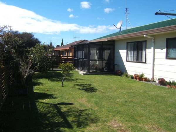 LOOKING TO INVEST OR DOWNSIZE Picture 2