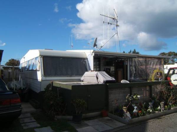 BUDGET STRETCHER Picture 1