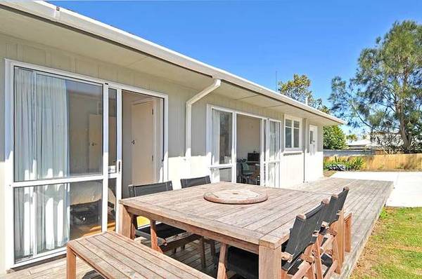 BEACH HOME $35,000 UNDER GV Picture 3