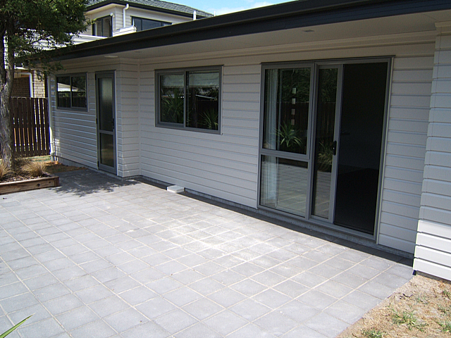 Brand New & Sparkling Picture 2