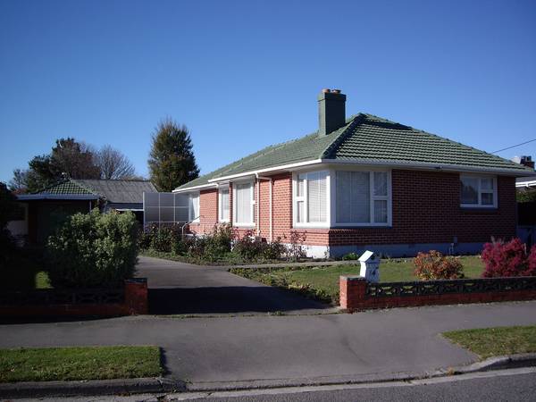 Make Your Move! Picture 1