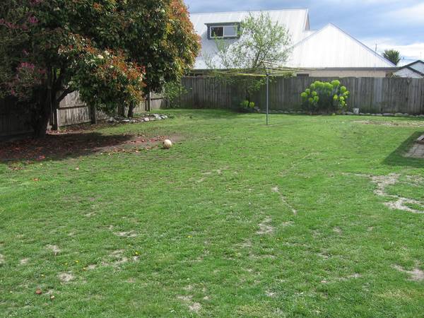 Sunny House With Double Garage Picture