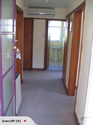 Modernised Two Bedroom Flat - One weeks rent free!!!! Picture