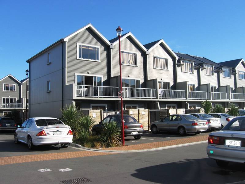 Modern Complex of 50 Townhouses - Top Floor Rooms Picture 1