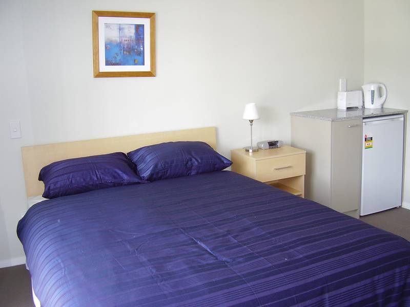 Modern Complex of 50 Townhouses - Top Floor Rooms Picture 2