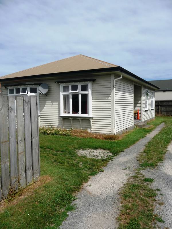 Fantastic Location!!! Picture 2