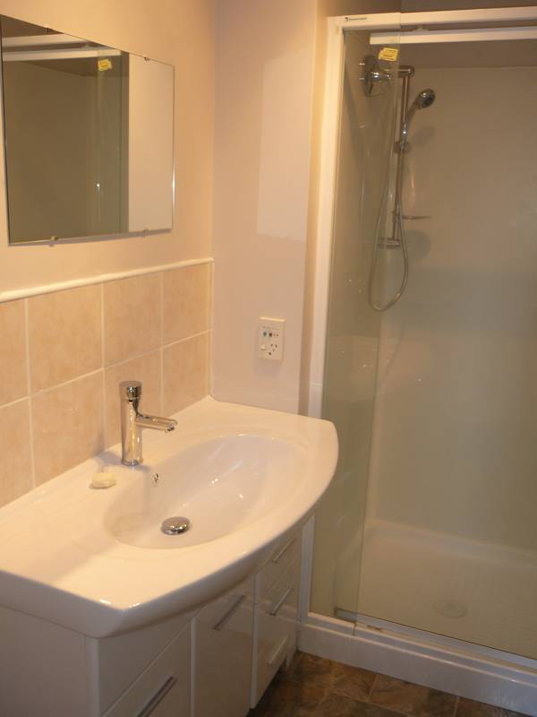 Trendy Inner City Living Picture 3