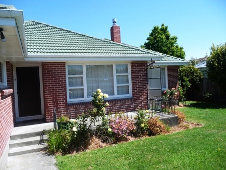 Spacious Fully Furnished Home Picture 1