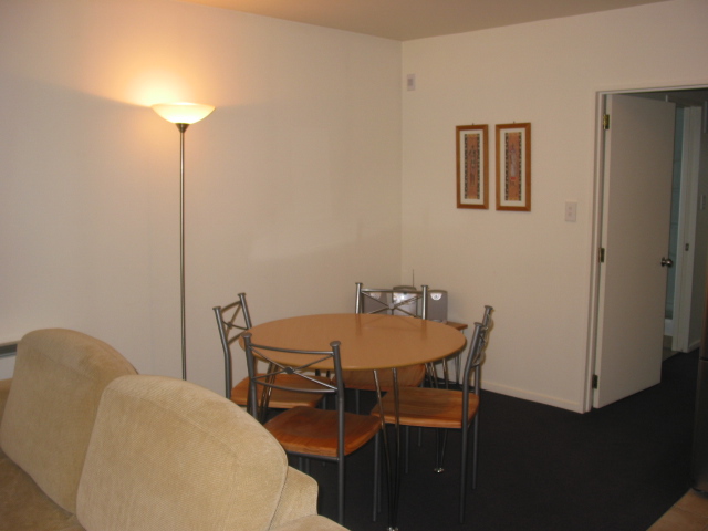 Fully Furnished Two Bedroom Apartment. Picture 1