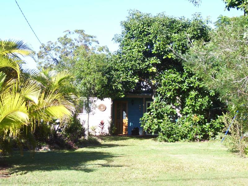 3 Bedrooms, 3 Bathrooms Picture 3