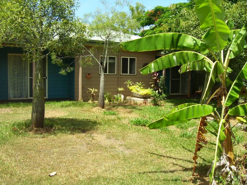 3 Bedrooms, 3 Bathrooms Picture 2