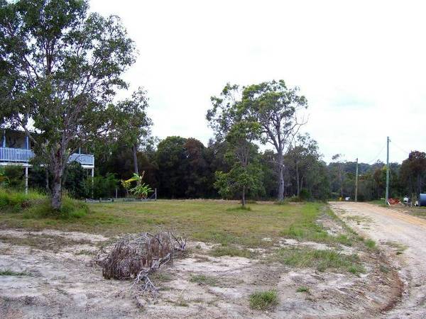 EXCLUSIVE!! SET HIGH FOR BREEZES AND POSSIBLE WATER GLIMPSES Picture 2