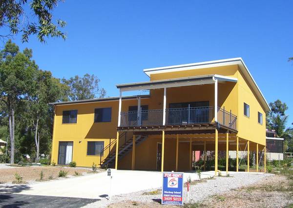 BRAND NEW PLUS WATER VIEWS Picture 1