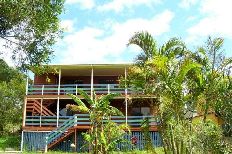 ABSOLUTE WATERFRONT Picture 3