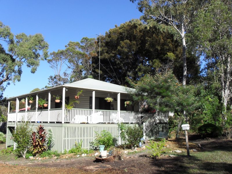 QUEENSLANDER - WATER GLIMPSES Picture 2