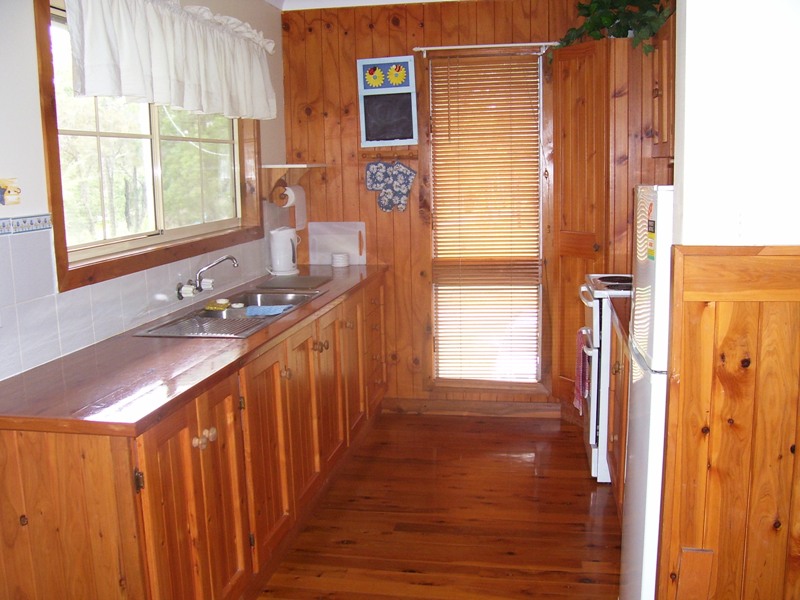 LARGE FAMILY HOME OR HOLIDAY RESIDENCE Picture 2