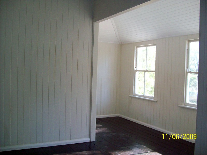 GREAT CENTRAL LOCATION Picture 3