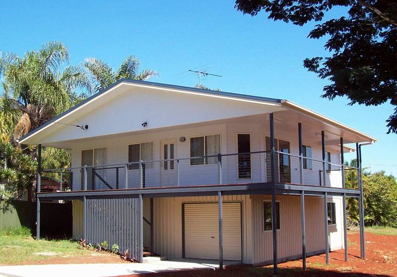 BRAND NEW HOME Picture 1